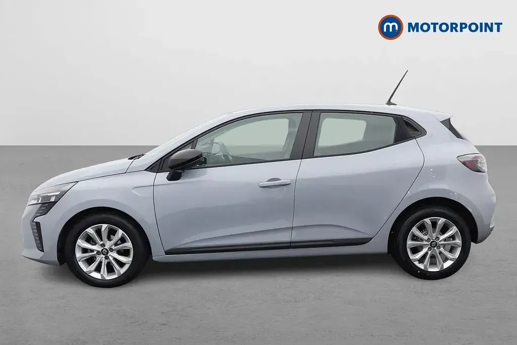 Used Renault Clio Evolution 90 HP (66 kW) 2024 Grey Hatchback