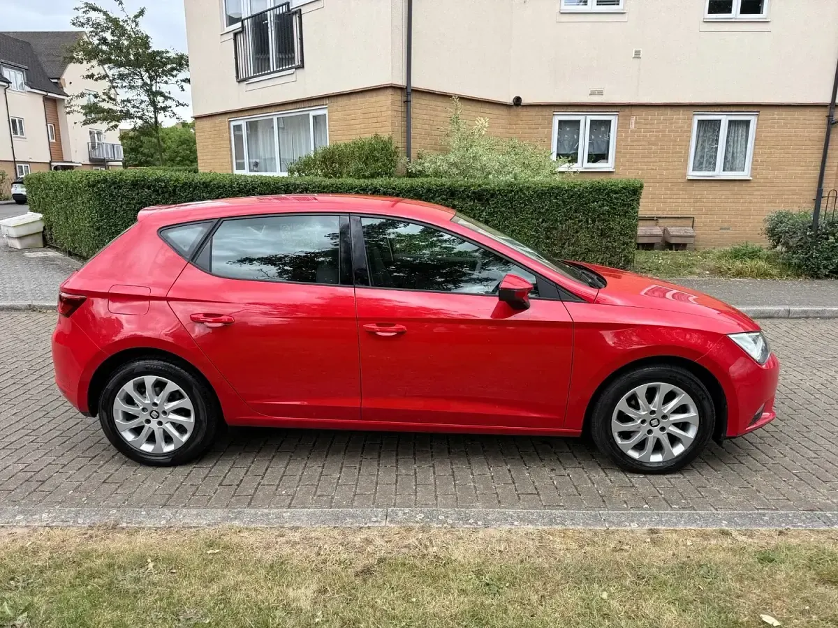 Used Seat Leon SE 2016 Red Hatchback