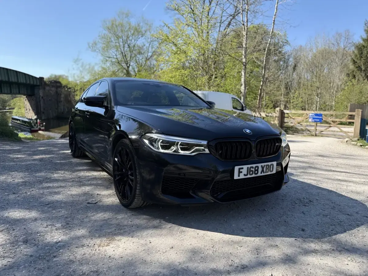 Usado BMW M5 Comfort Edition 600 CV (441 kW) 2018 Negro Berlina