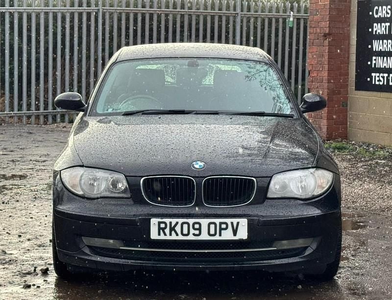 Used BMW 118 Impressive 2009 Black Hatchback