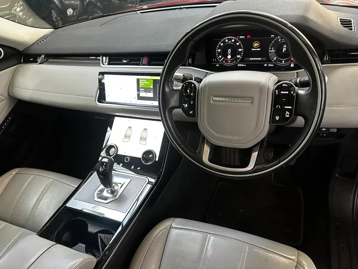 Used Land Rover Range Rover evoque HSE 180 HP (132 kW) 2019 Red SUV