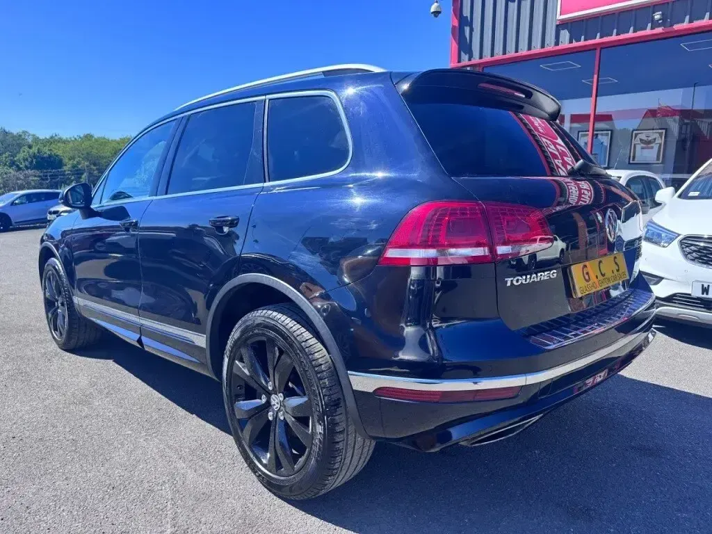 Używany VW Touareg R-line 262 KM (192 kW) 2015 Niebieski SUV