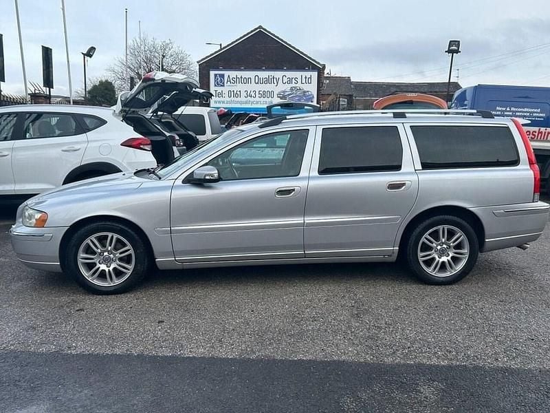 Silver Used 2007 Volvo V70 SE Lux Estate | £5,495 (Fair price) - Image 1/3