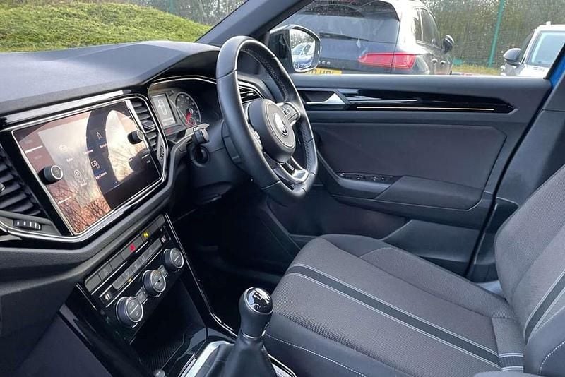 Used VW T-Roc Black Edition 110 HP (80 kW) 2021 Blue SUV