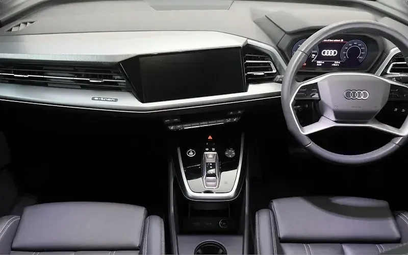 Used Audi Q4 e-tron Sport 210 kW (286 HP) 2025 Grey SUV