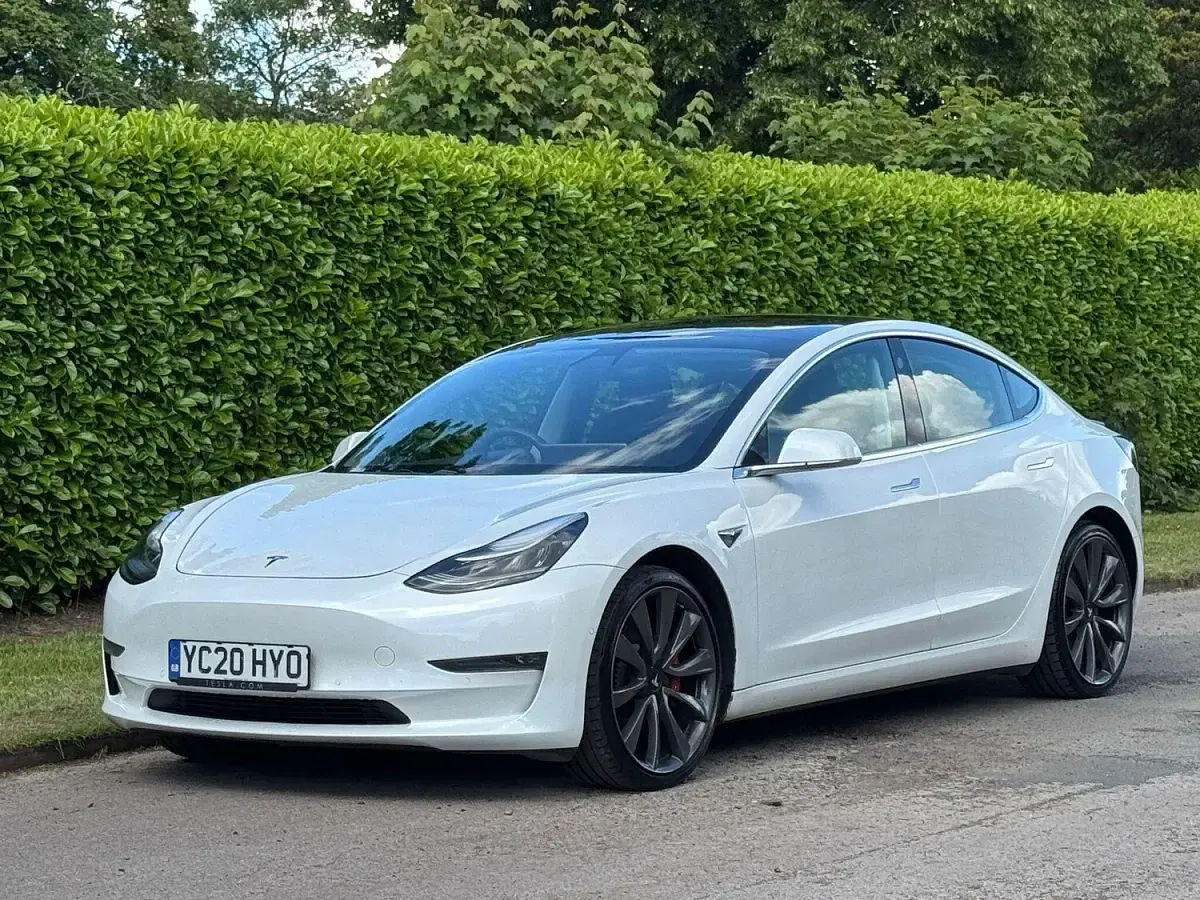 Used Tesla Model 3 Performance 461 kW (627 HP) 2020 White Sedan