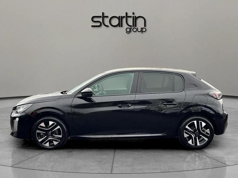Used Peugeot 208 Allure 101 HP (74 kW) 2024 Black Hatchback