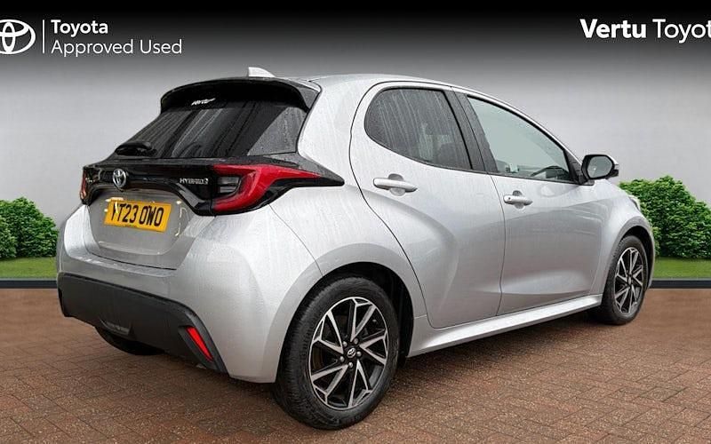 Used Toyota Yaris Hybrid Design 116 HP (85 kW) 2026 Hatchback