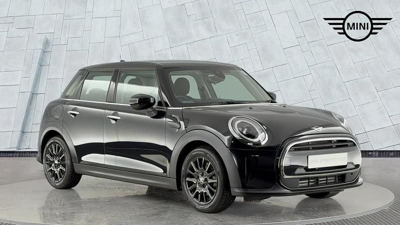 Black Used 2024 Mini Cooper Classic Hatchback | £21,990 (Fair price) - Image 1/4
