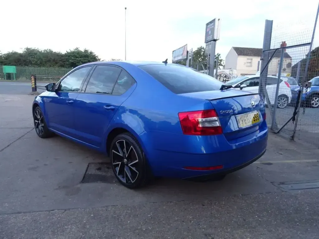 Used Skoda Octavia SportLine 150 HP (110 kW) 2020 Blue Hatchback