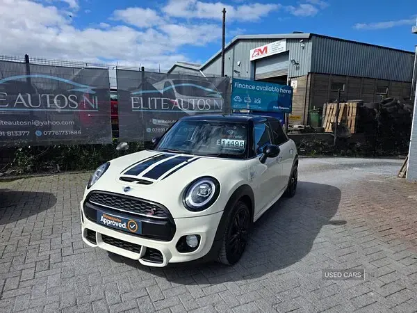 Used Mini Cooper S Hatch 189 HP (139 kW) 2019 White Hatchback