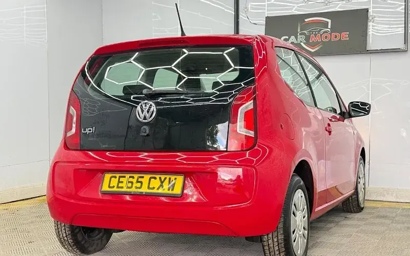 Begagnad VW up! Move 60 HK (44 kW) 2016 Halvkombi