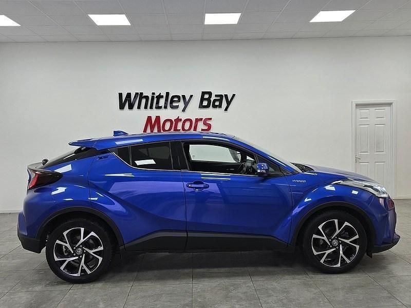 Used Toyota C-HR Design 122 HP (89 kW) 2021 Blue SUV