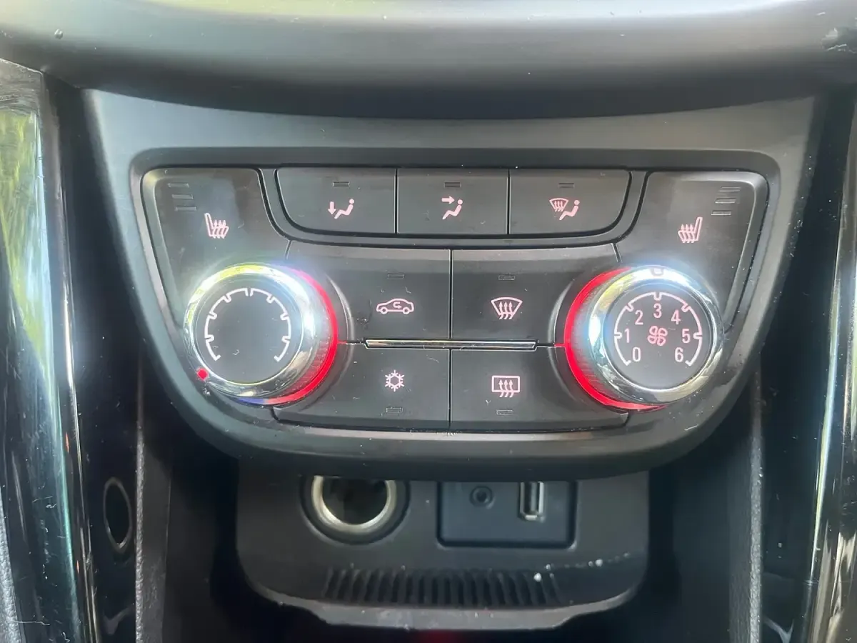 Used Vauxhall Zafira SRi 2016 Black MPV