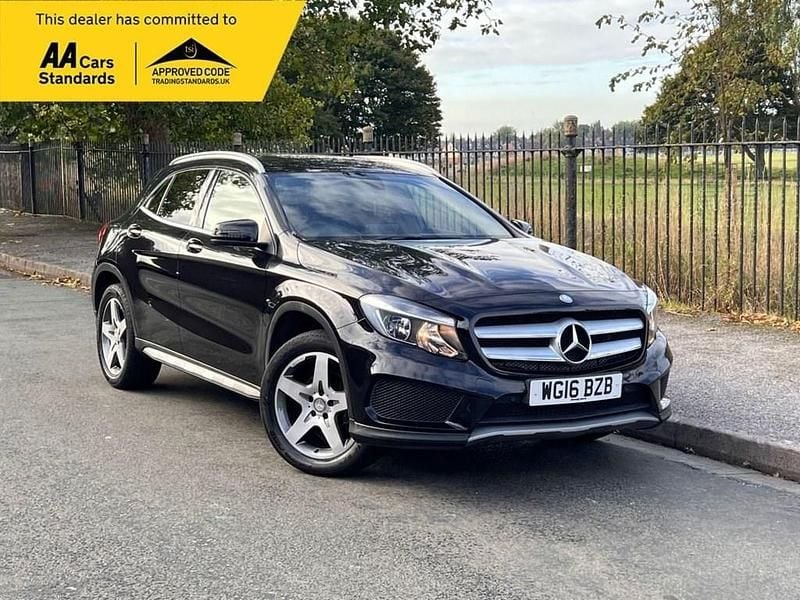 Black Used 2016 Mercedes GLA200 AMG line SUV | £10,495 (Fair price) - Image 1/4