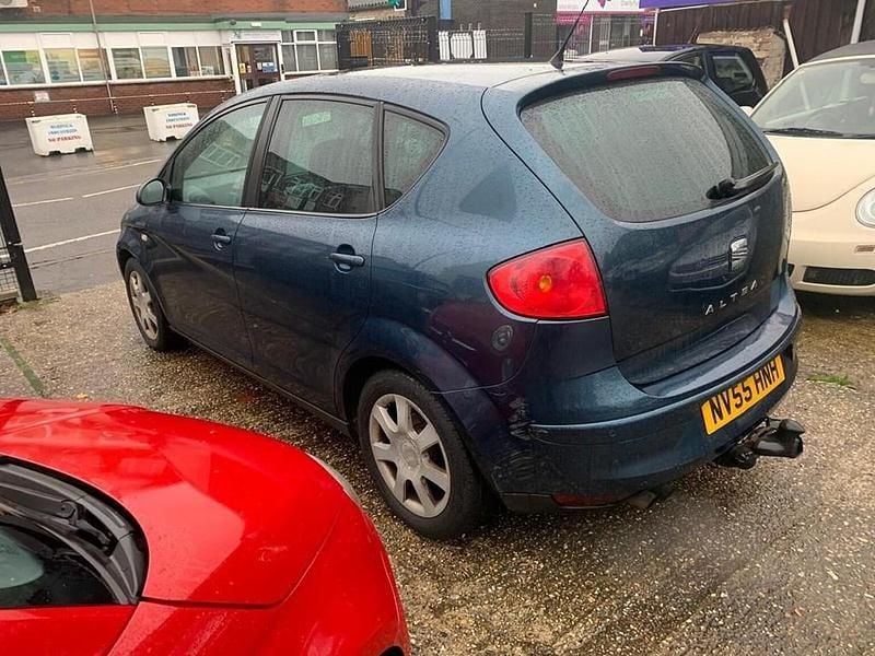 Used Seat Altea Stylance 105 HP (77 kW) 2005 Blue MPV