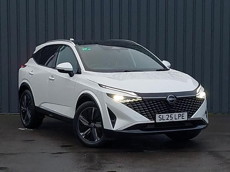 White Used 2025 Nissan Qashqai Tekna SUV | £23,498 (Expensive) - Image 1/4