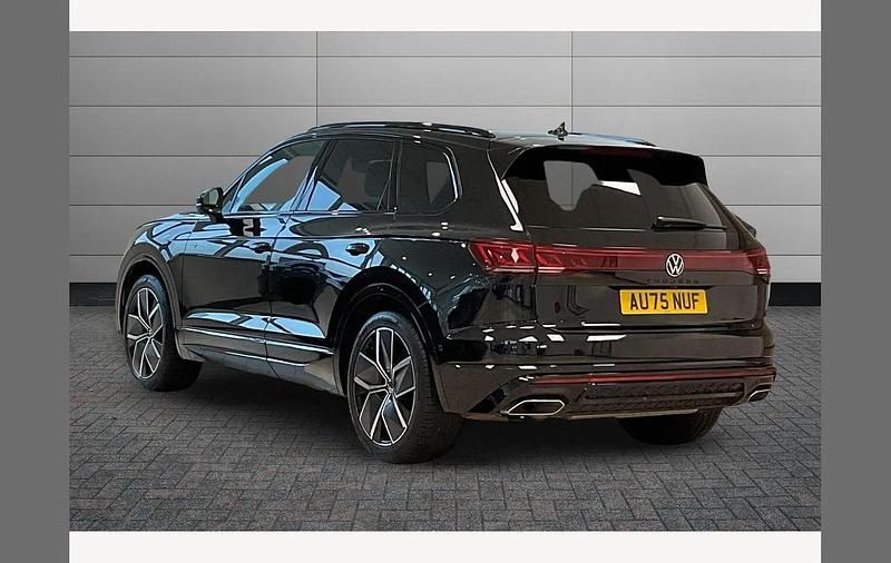 Used VW Touareg Black Edition 286 HP (210 kW) 2025 Grenadilla black SUV