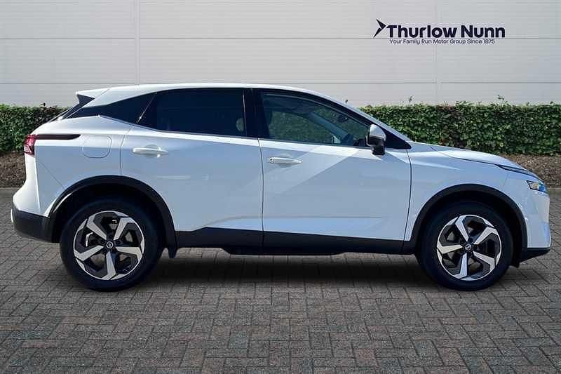 Used Nissan Qashqai N-Connecta 158 HP (116 kW) 2022 White SUV
