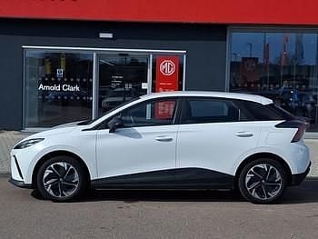 Used MG MG4 EV SE 149 kW (203 HP) 2023 White Hatchback