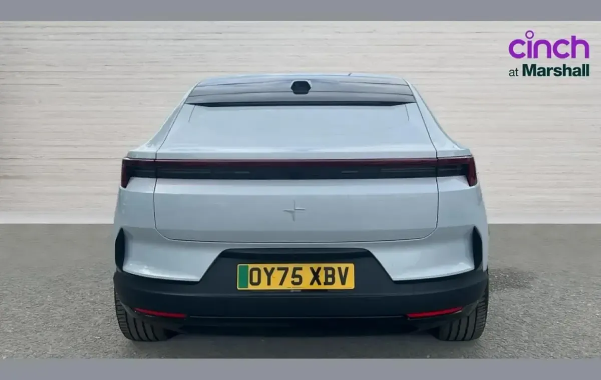 Begagnad Polestar 4 Plus 196 kW (267 HK) 2025 Silver SUV