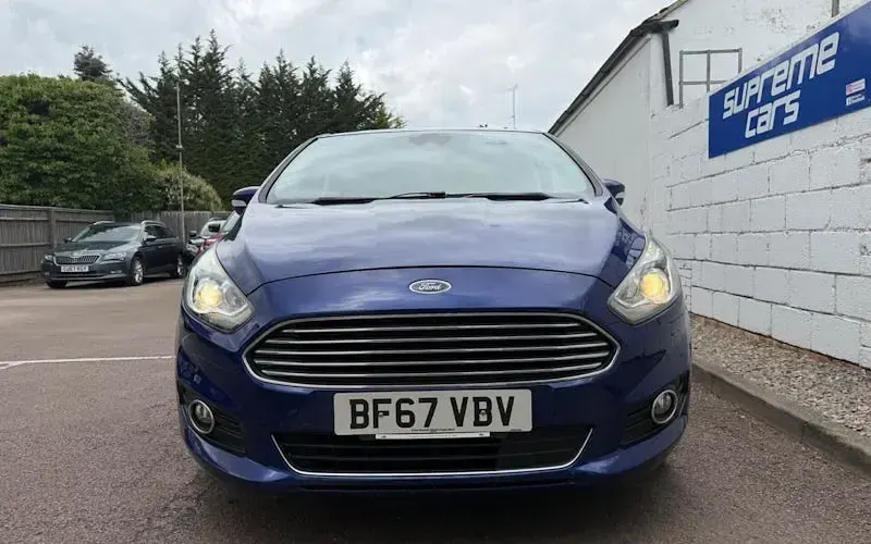 Used Ford S-MAX Titanium 150 HP (110 kW) 2018 MPV