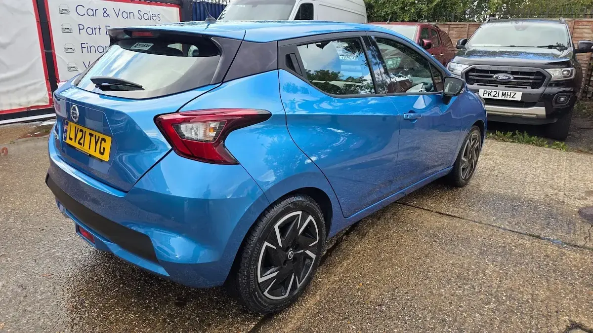Used Nissan Micra Acenta 92 HP (67 kW) 2021 Blue Hatchback
