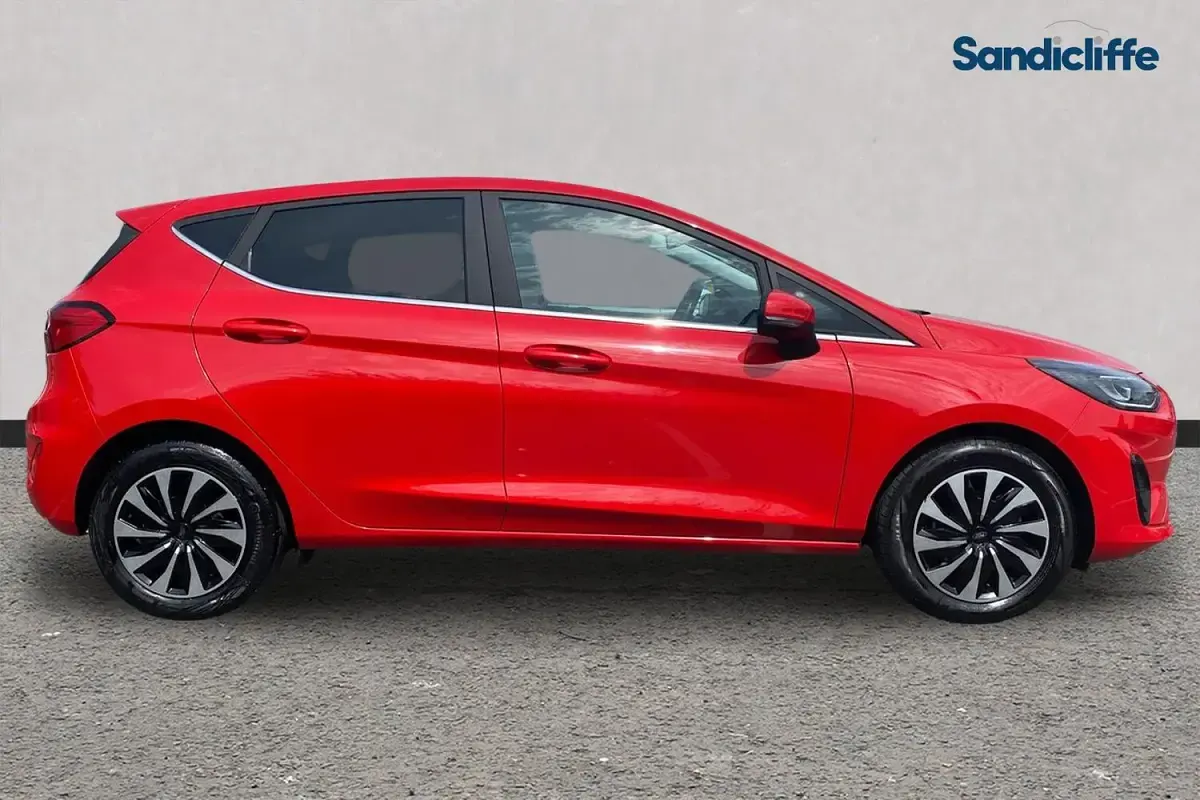 Used Ford Fiesta Titanium 100 HP (73 kW) 2023 Red Hatchback