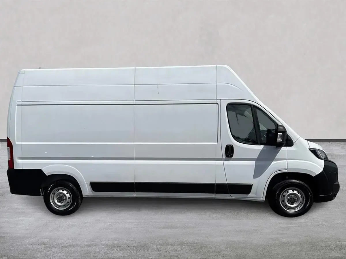Used Peugeot Boxer S 138 HP (101 kW) 2025 White Van
