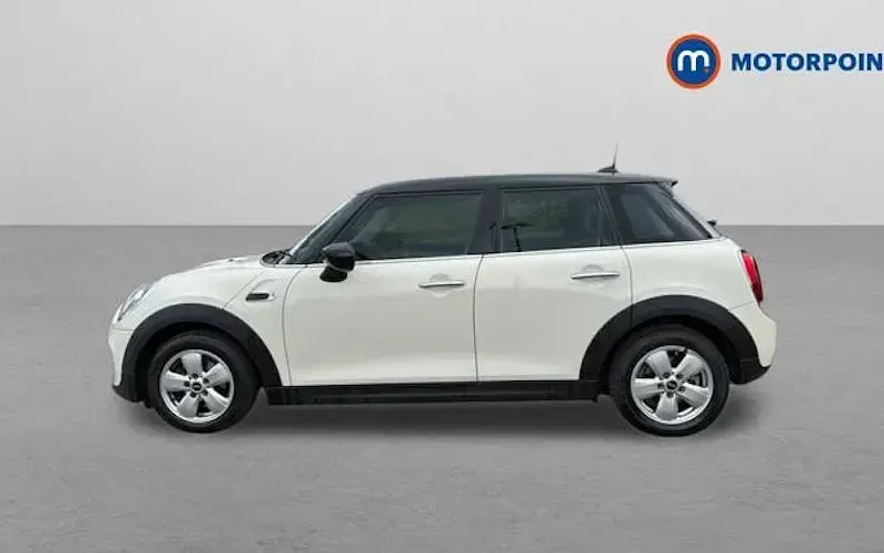 Usado Mini Cooper Classic 136 CV (100 kW) 2020 Blanco Utilitario