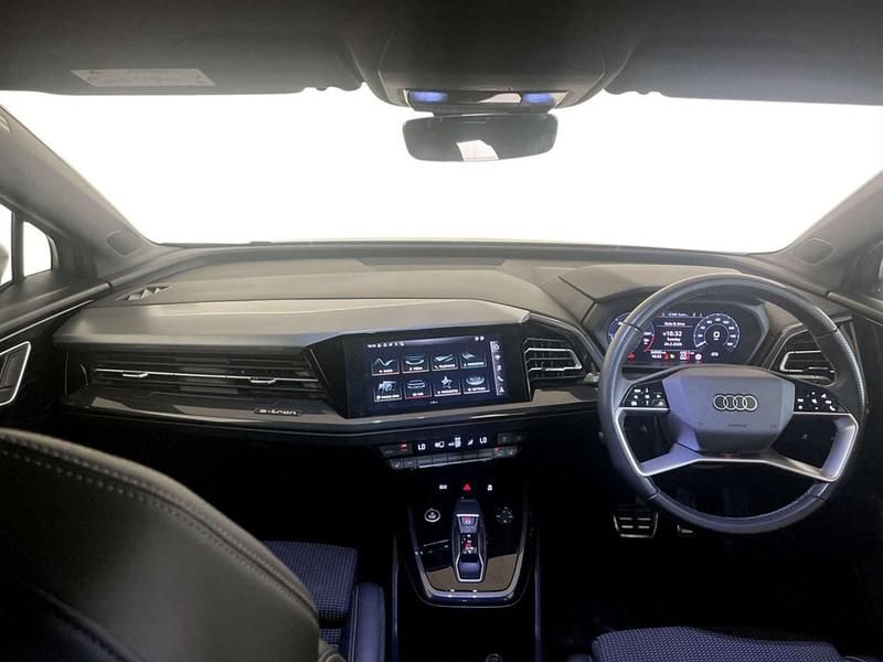 Used Audi Q4 e-tron S-Line 150 kW (204 HP) 2021 Silver SUV