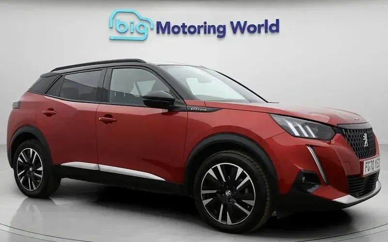 Used Peugeot 2008 GT-line 130 HP (95 kW) 2020 SUV