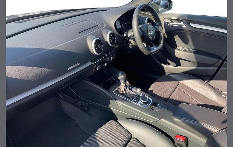 Used Audi A3 S-Line 147 HP (108 kW) 2019 Blue Sedan