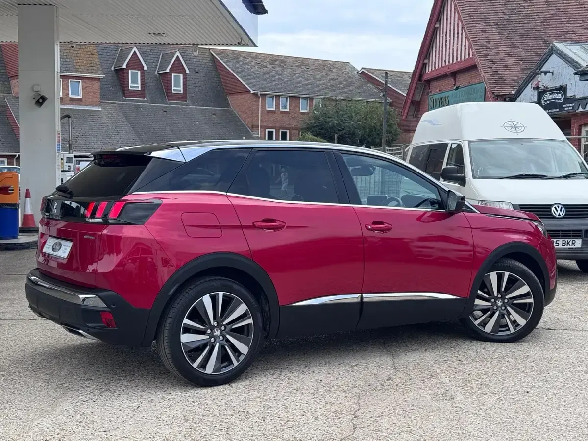 Used Peugeot 3008 GT-line 120 HP (88 kW) 2017 Red SUV