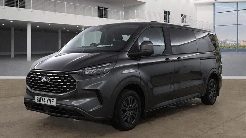 Used Ford Tourneo Titanium 136 HP (100 kW) 2025 Grey MPV