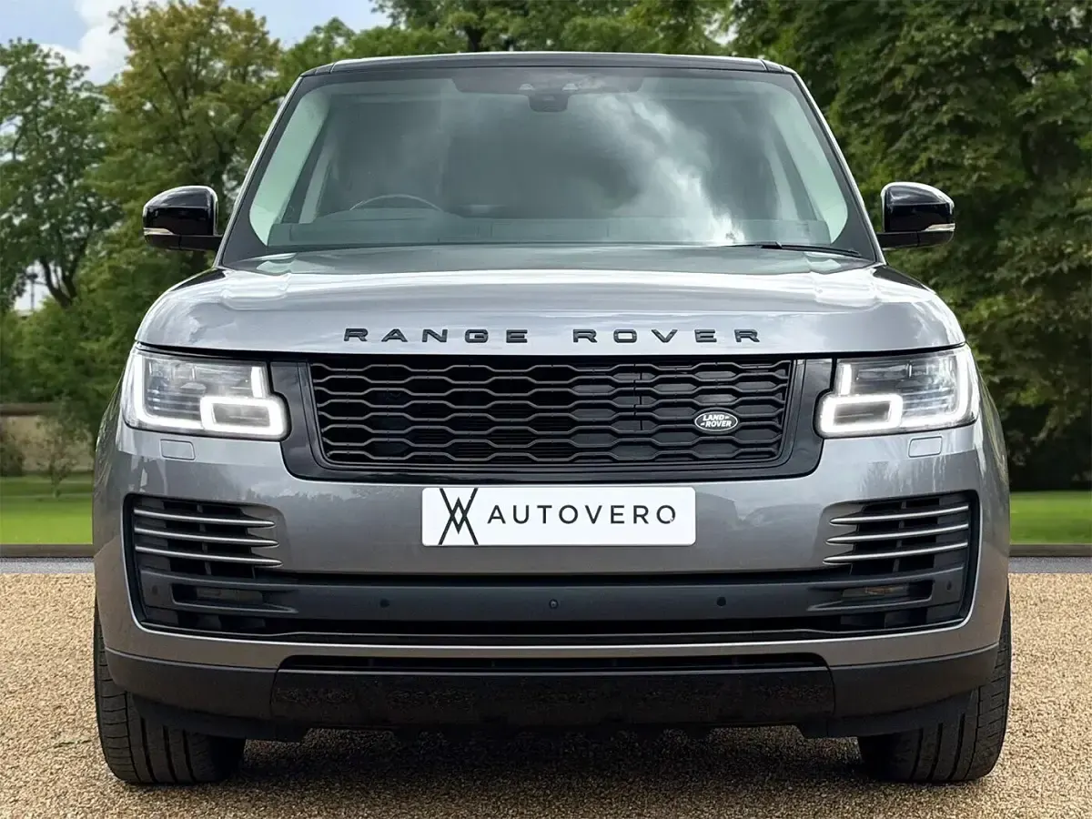 Used Land Rover Range Rover 404 HP (297 kW) 2021 Grey SUV