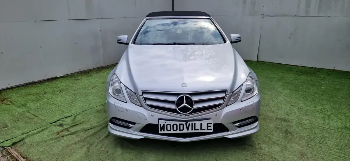 Usado Mercedes E350 265 HP (194 kW) 2013 Prateado Cabrios