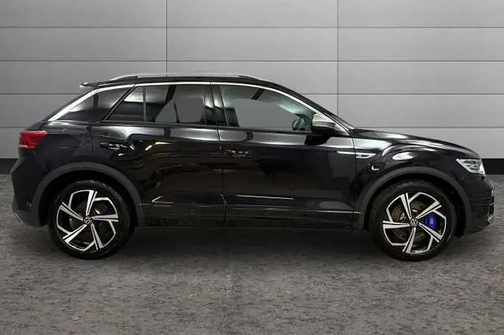Used VW T-Roc 300 HP (220 kW) 2024 SUV