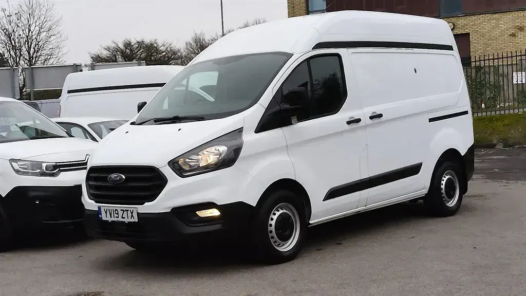 Usado Ford Transit Custom 105 CV (77 kW) 2019 Blanco Van