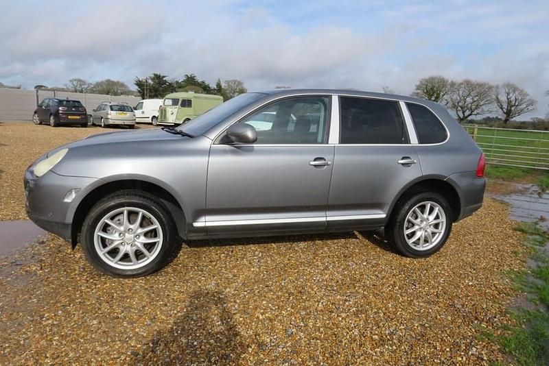 Begagnad Porsche Cayenne 2004 Silver SUV