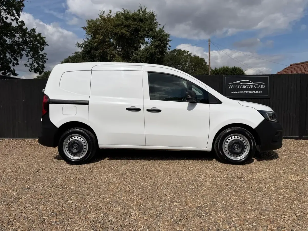 Used Renault Kangoo 2023 White MPV