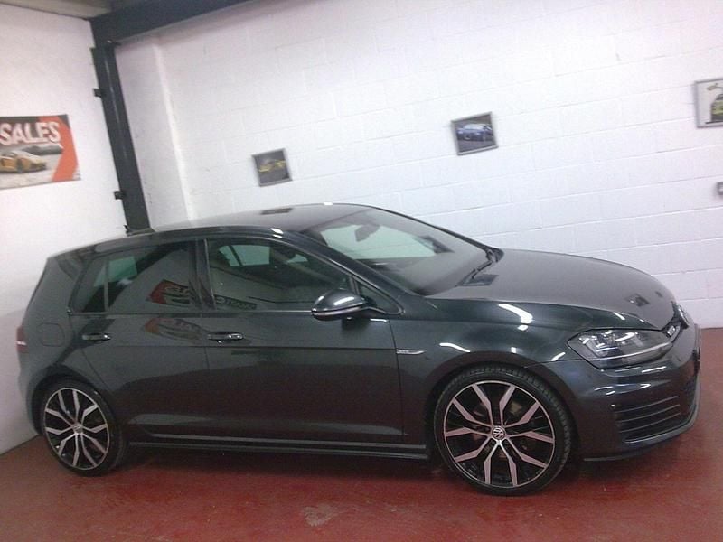 Begagnad VW Golf VII GTD 182 HK (133 kW) 2016 Grå Halvkombi