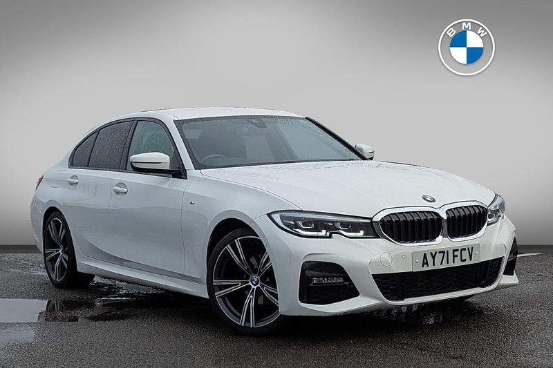 White Used 2021 BMW 320 M Sport | £23,707 (Fair price) - Image 1/4