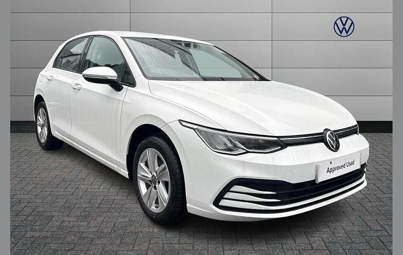 Used VW Golf VIII Life 110 HP (80 kW) 2022 White Hatchback