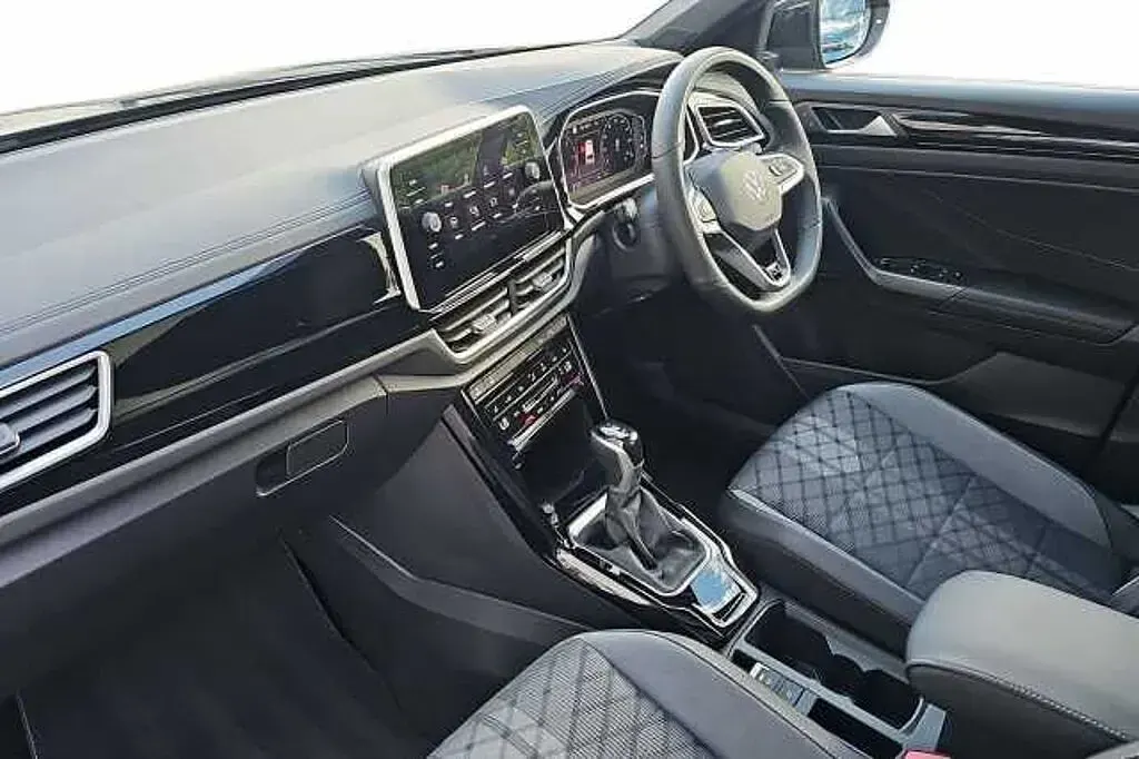 Begagnad VW T-Roc R-line 150 HK (110 kW) 2025 Svart SUV