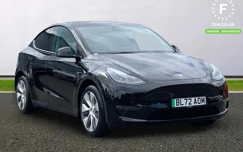 Used Tesla Model Y Long Range AWD 286 kW (389 HP) 2025 SUV