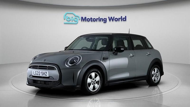 Used Mini Cooper Classic 136 HP (100 kW) 2022 Grey Hatchback
