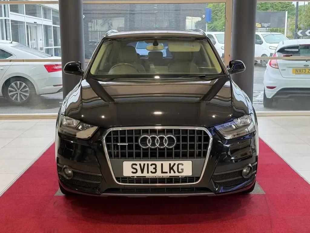 Used Audi Q3 Design 170 HP (125 kW) 2013 Black SUV