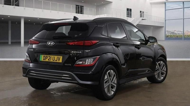 Used Hyundai Kona Premium 100 kW (136 HP) 2021 Black SUV
