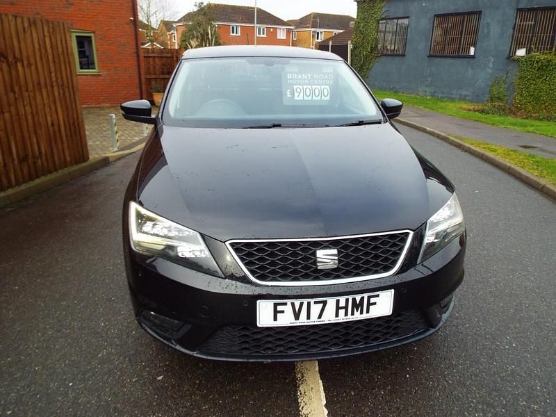 Used Seat Toledo XCELLENCE 110 HP (80 kW) 2017 Black Hatchback